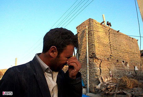 Deadly Quakes Strike in Iran