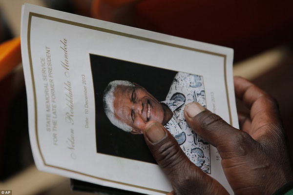 World leaders, South Africans remember Mandela