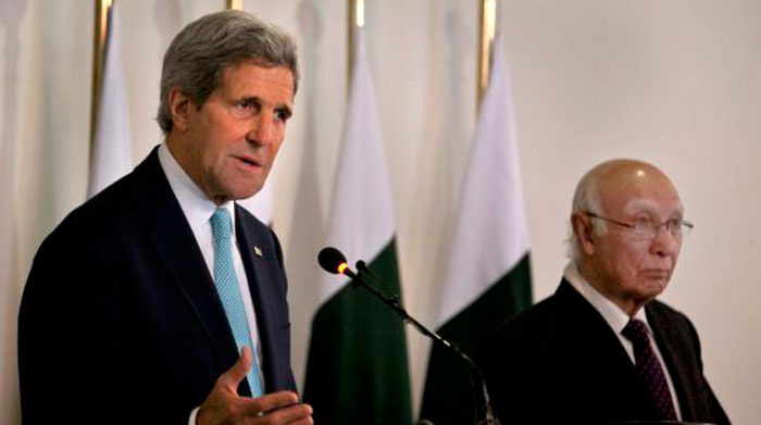 Pakistan Executes Seven Militants During John Kerry’s Visit