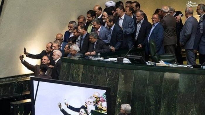 Iran&rsquo;s Ninth Parliament Convenes for the Last Time