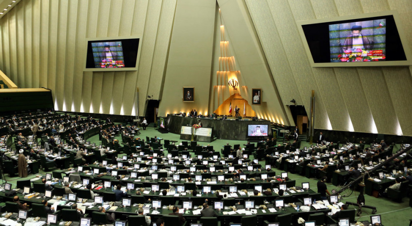 130 Iranian MPs want France to apologize to Muslims over profane remarks