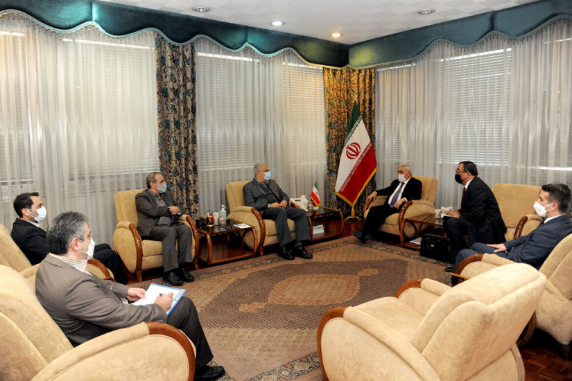 Oil minister receives Azeri delegation