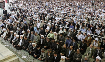 Friday Prayers in Iran: Saudi misconduct, American infiltration