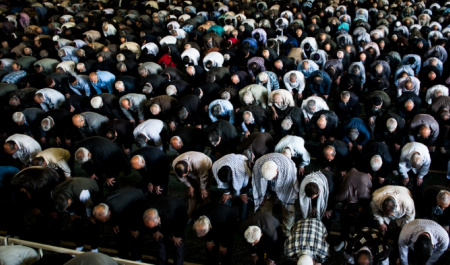 Iran’s Friday Prayers: Criticism of the government in full force