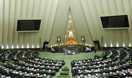 225 Iranian lawmakers denounce European Parliament resolution on Iran