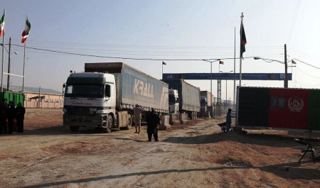 Afghanistan transits 15,000 tons of goods through Iran’s Dogharoon border