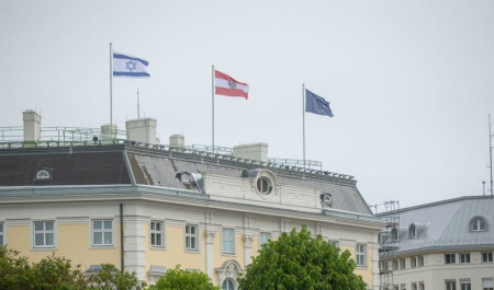 Zarif cancels Vienna visit as Iran criticizes Austrian sympathy with Israel