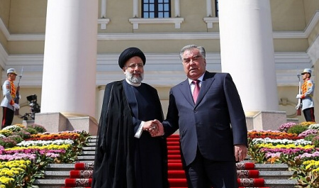 Iran and Tajikistan hope to open new chapter in ties