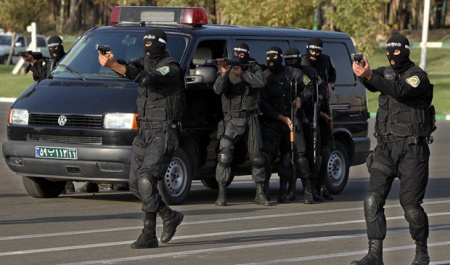 Security forces disband terrorist team in northwest Iran