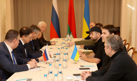 Russia pledges to reduce military acts near Kyiv as peace talks progress
