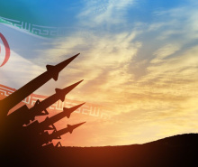 در دل جنگ، صدای زندگی باشیم