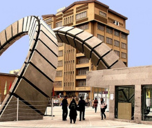 فاصله واقعی کجاست؟