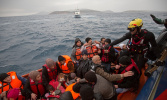 طوفان نژادپرستی و کشتی بدون کاپیتان مهاجران 