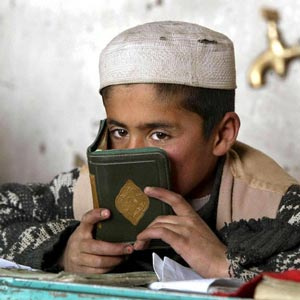 مدارس دولتی افغانستان؛ ابزاری برای محدودیت نفوذ پاکستان