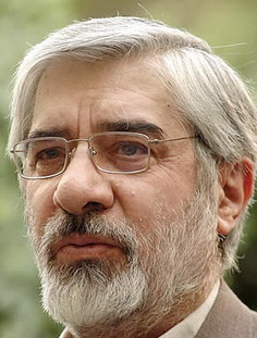 /مناظره موسوی و احمدینژاد/موسوى: سياستخارجى دولت نهم عزت ملت را مخدوش کرد