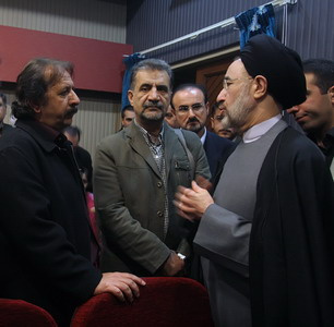 اکران خصوصی "عصرروزدهم" با حضور سیدمحمد خاتمی