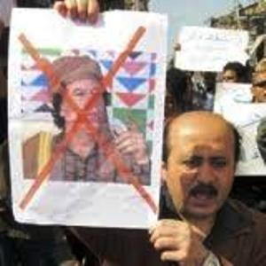 عربستان همچنان قذافی را به رسمیت میشناسد!