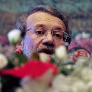مجله هفته/ حاشيه نگارى بر خبرهاى ايرانى -2