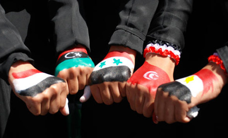 برقراری دموکراسی با زور ممنوع