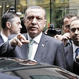 اردوغان در لاک دفاعی فرورفت