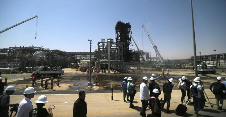 حمله به تاسیسات نفتی عربستان و زبانه کشیدن شعله های تنش در منطقه