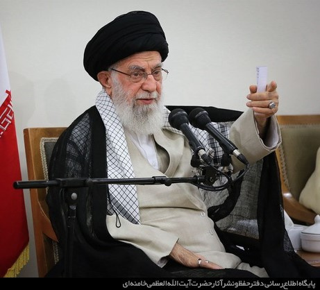 رهبر انقلاب: اروپا به تحریمهای آمریکا پایبند ماند؛ باید از آنها بهکلی قطع امید کرد