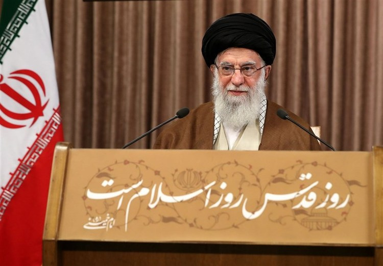 مقام معظم رهبری: مبارزه مشروع با رژیم غاصب را ادامه دهید که ناچار به قبول همهپرسی شود