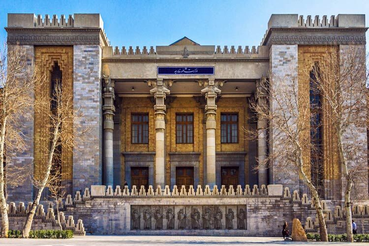 آنچه قانون اساسی درباره سیاست خارجی جمهوری اسلامی ایران میگوید