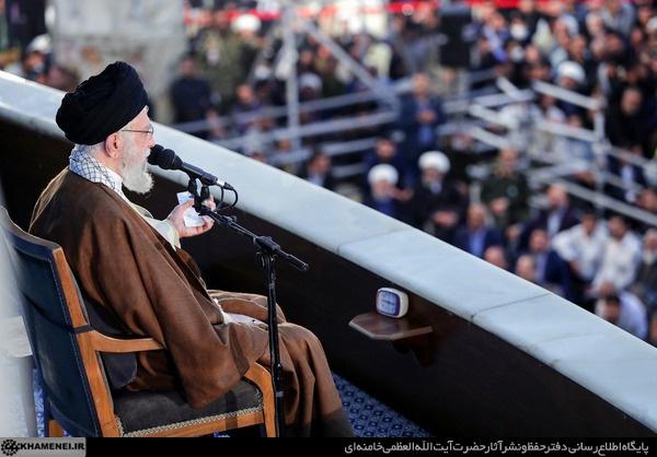 رهبر انقلاب: دشمنی استکبار با ملّت ایران با عقبنشینیهای موضعی از بین نمیرود