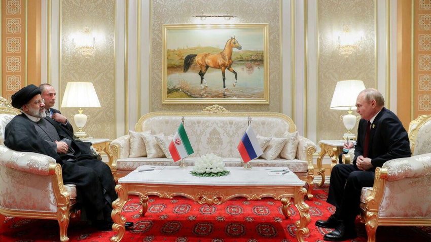 روسیه از نبود ارتباط ایران با جامعه جهانی سود میبرد