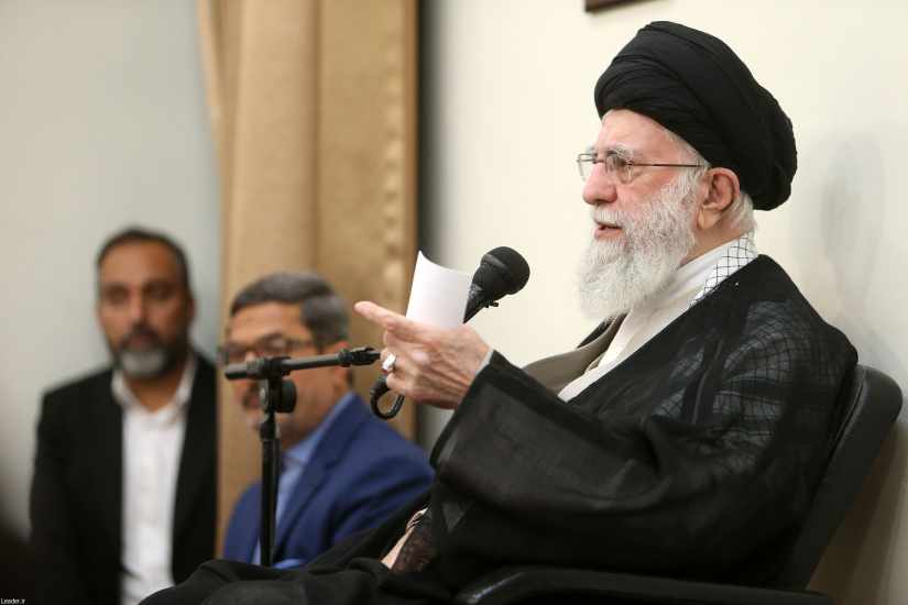 رهبر معظم انقلاب: حرکت مدافعان حرم ایران و منطقه را نجات داد