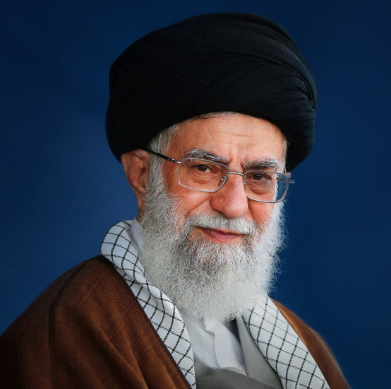 بر همهی مسلمانان فرض است که با امکانات خود در کنار مردم لبنان و حزبالله سرافراز بایستند