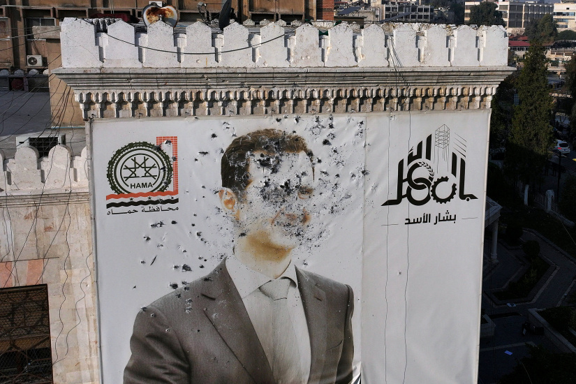 سقوط یک سقف سنگینبار