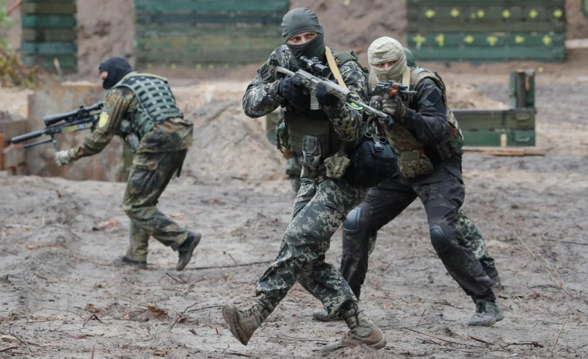 آغاز جنگ نامرئی