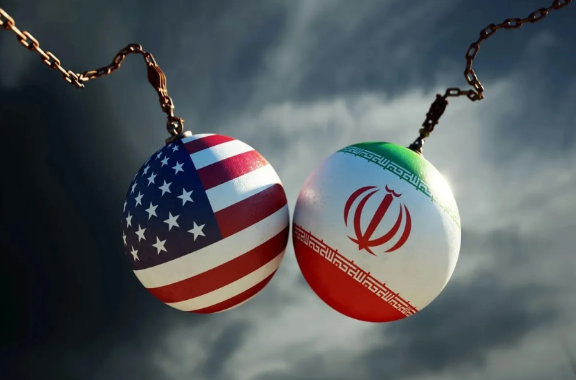 فرسایش نخبگان و تضعیف پایه‌های نظام از طریق تهدید‌ و نمایش قدرت