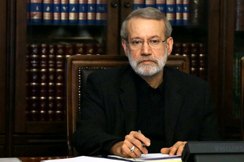علی لاریجانی: آمریکا و اسرائیل قلب ملت ایران را سوزاندند قلب آنها را می سوزانیم
