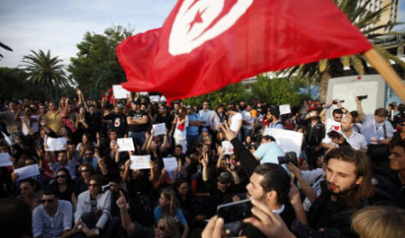پیروزی اسلام‌گرایان در تونس