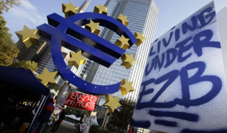 بحران یورو و درماندگی اتحادیه اروپا