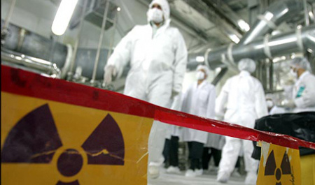 ایران به دنبال دانشمندان هسته‌ای خارجی است!