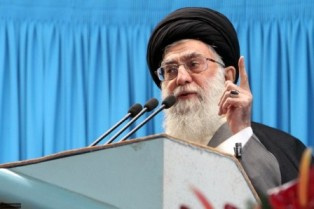 رهبر ایران با جملات زیبا متقاعد نمی شود آقای اوباما