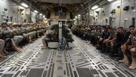 مشق نظامی 12 هزار نیرو در خاورمیانه 