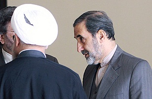 تفاهم شیخ دیپلمات و طبیب دیپلمات بر سر مسئله ی هسته ای ایران 