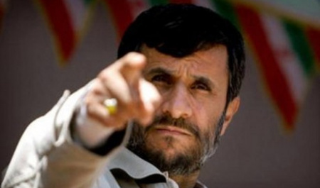 احمدی نژاد خود را بی نیاز از مشورت می دانست