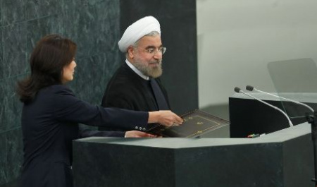 مشکلات تهران-واشنگتن با دست دادن ساده حل نمی شود