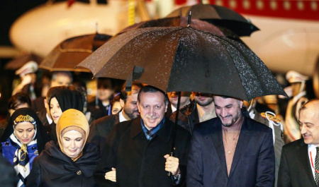 اردوغان در تهران، اختلافات سیاسی در حاشیه 