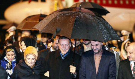 اردوغان در تهران، اختلافات سیاسی در حاشیه