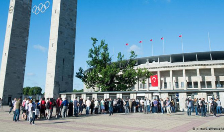 جدال تن به تن احسان اوغلو و اردوغان 