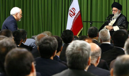 ضررهای ناشی از مذاکره با آمریکاییها از نگاه رهبر انقلاب