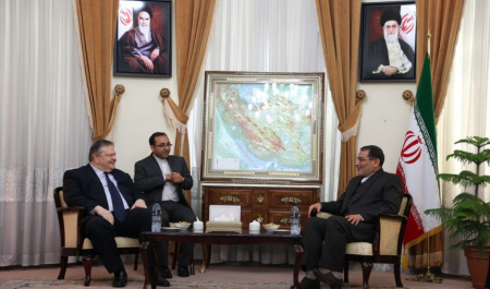 شمخانی رابط روحانی به جهان عرب
