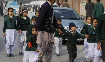 انگیزه طالبان پاکستان از قتل‌عام دانش‌آموزان